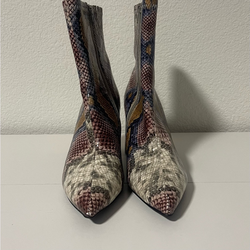 Jeffrey Campbell Siren Snakeskin Python Ankle Boots Block Heel Size 9 - Picture 6 of 12